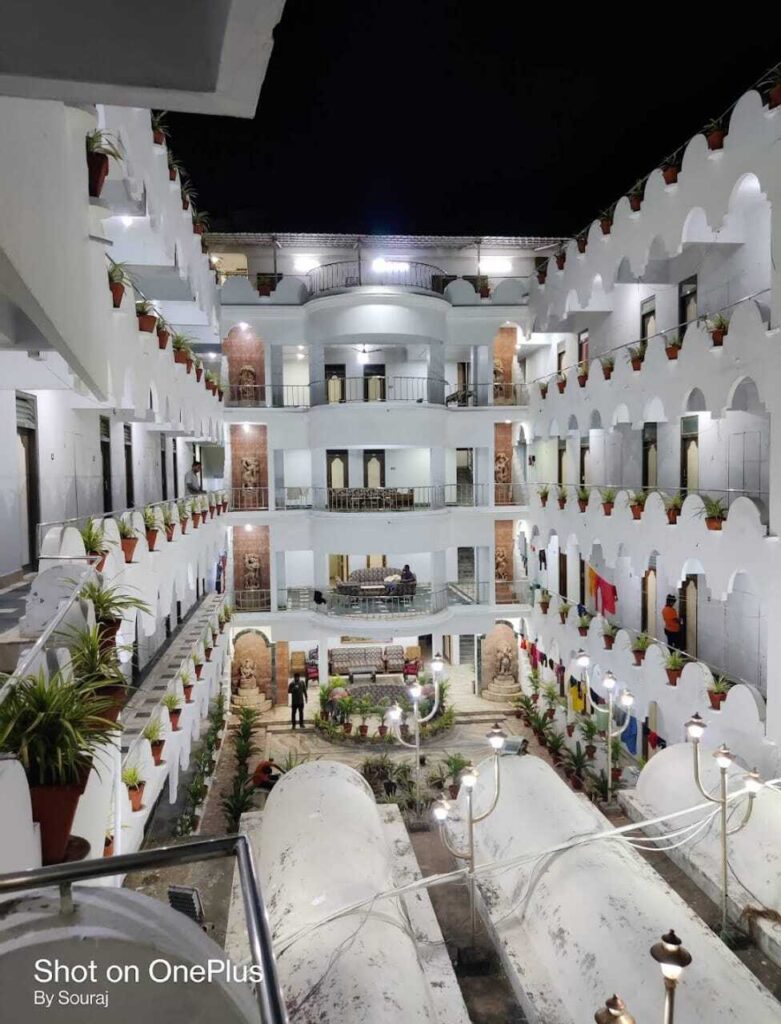 Call at 9078891561 Best Hotels in Puri Sonali Hotel Puri.